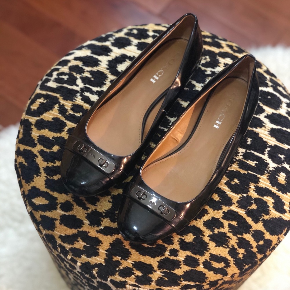 Black Coach Flats